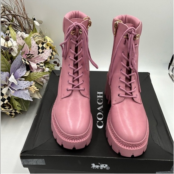 Women’s coach leather combat boots size 9, new - Picture 1 of 7